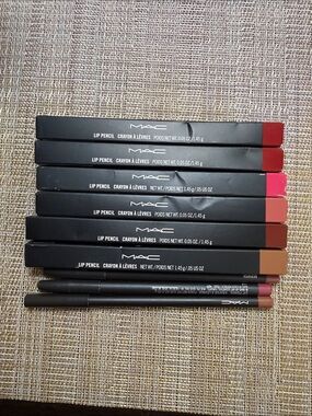 MAC Cosmetics Lip Pencils i